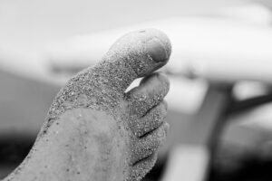 foot, beach, nature, zen, rest, cool, black and white