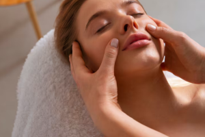 vecteurs, photos et fichier psd de massage facial téléchargement gratuit